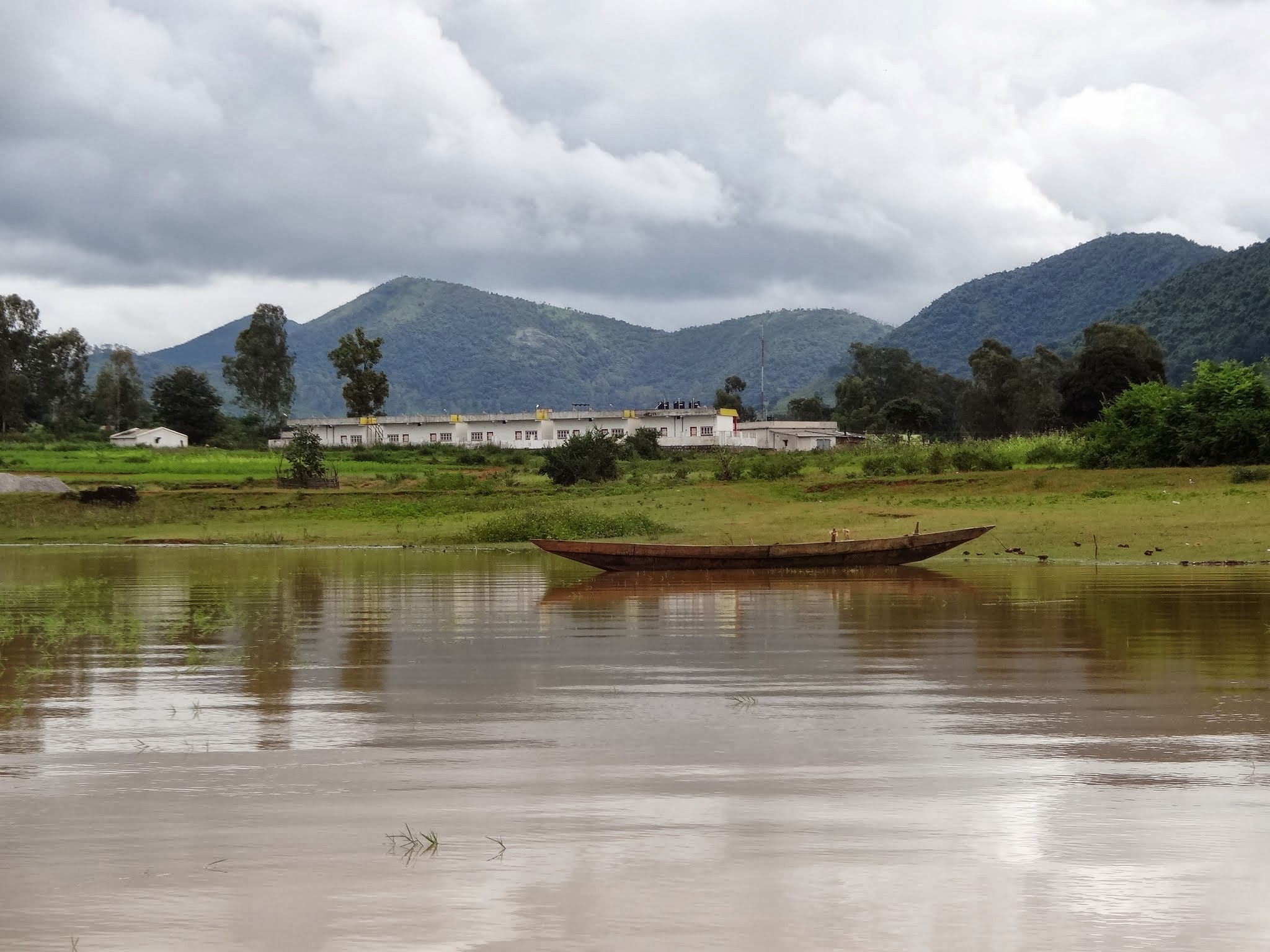 Diamond lake view cottages view from Lake